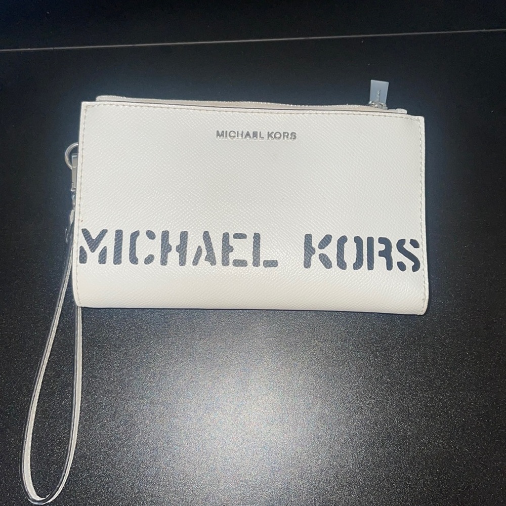 Adele Michael Kors Smartphone Wallet - image 1